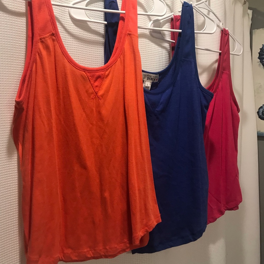 Bundle of 3 Tank Tops